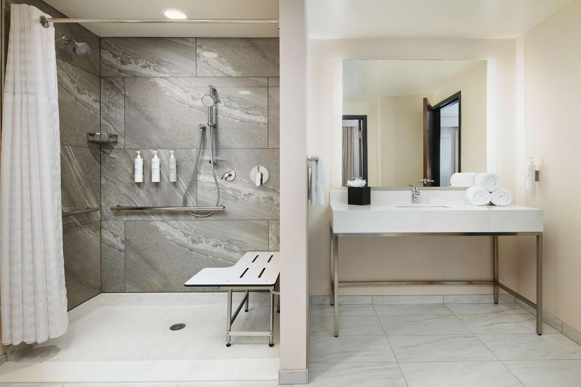Embassy Suites By Hilton Atlanta Airport North Hapeville Luaran gambar
